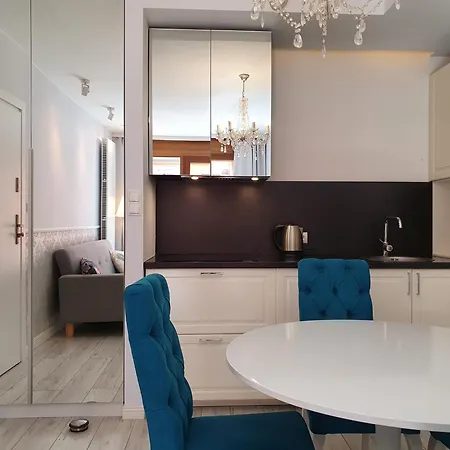 Apartment Aurora Apartament Z Balkonem