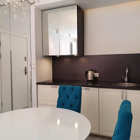 Aurora Apartament Z Balkonem